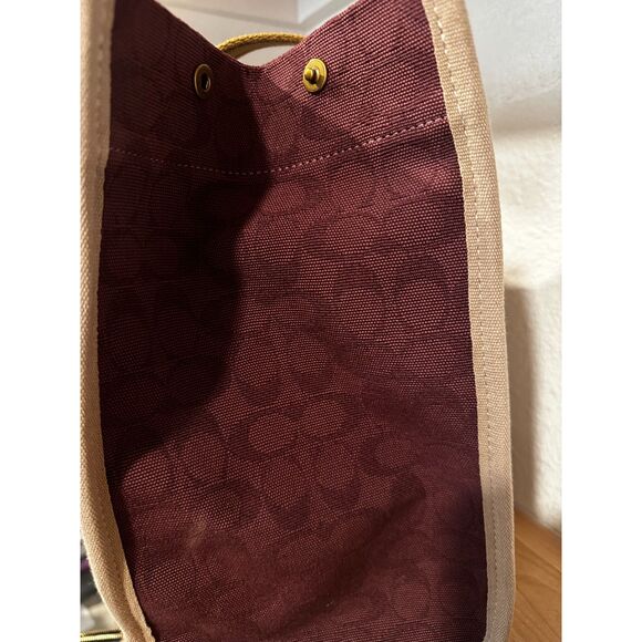 Coach Spin Tote 42 In Signature Jacquard, Natural Multi EUC - Picture 6 of 9